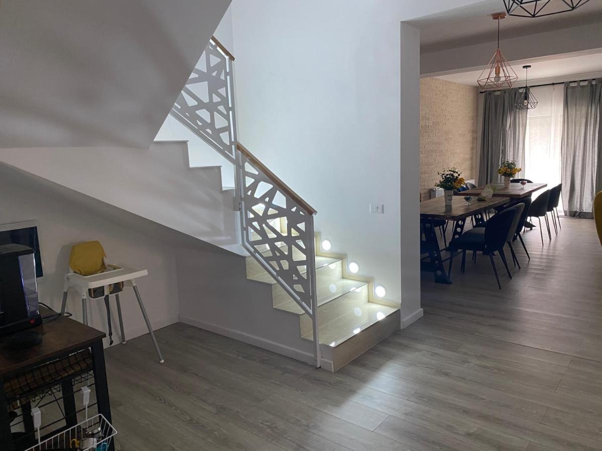Casa Skadi, Zamora,Busteni Bagian luar foto