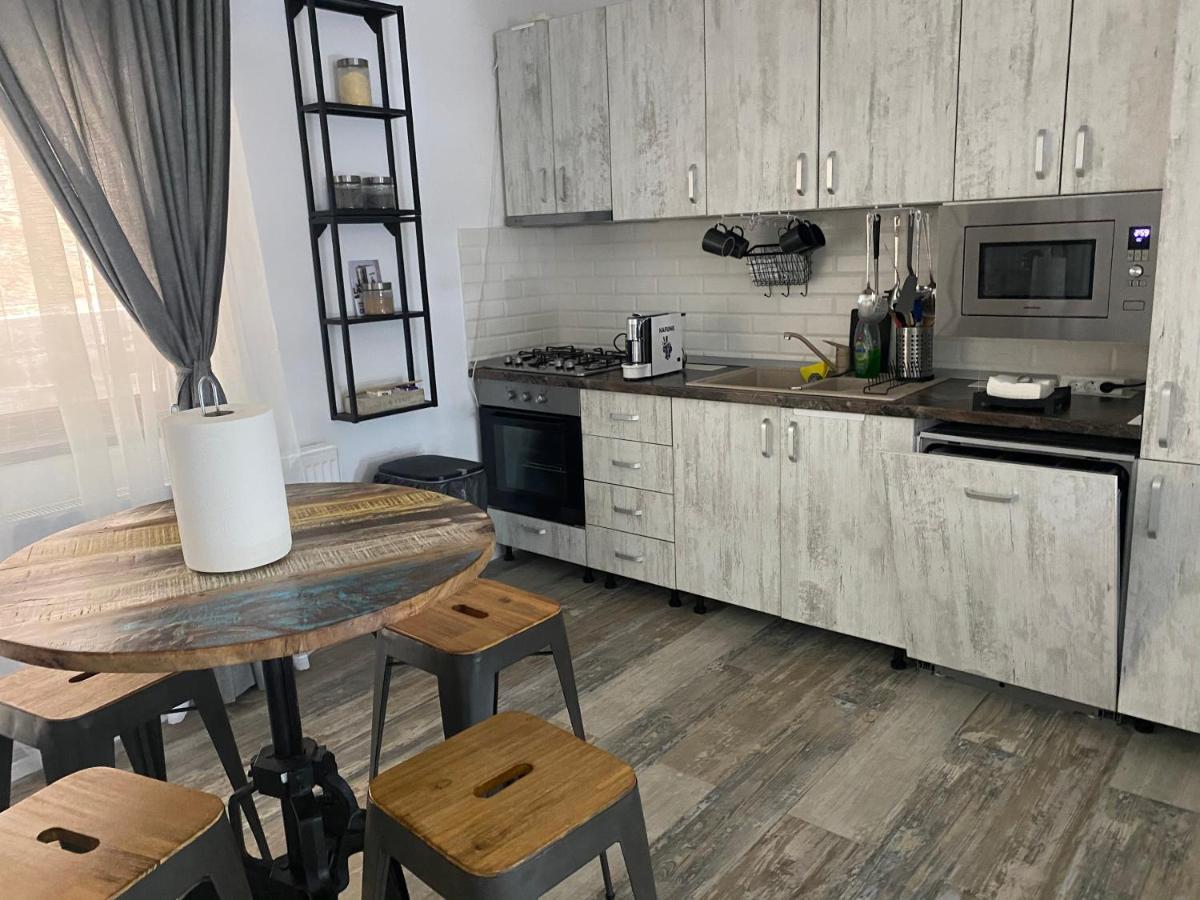 Casa Skadi, Zamora,Busteni Bagian luar foto